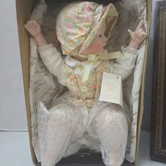 Lisa Sleepy Porcelain Baby Doll Ashton Drake Picture Perfect Babies COA BOX Mint - Picture 3 of 8